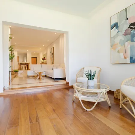Apartment 3 Bedroom Apartment, With Private Garden And Terrace, In Puerto Banus