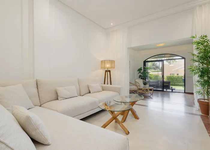 Apartament 3 Bedroom Apartment, With Private Garden And Terrace, In Puerto Banus