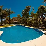3 Bedroom Apartment, With Private Garden And Terrace, In Puerto Banus Appartamento