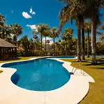 3 Bedroom Apartment, With Private Garden And Terrace, In Puerto Banus Appartamento