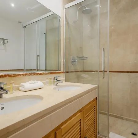 3 Bedroom Apartment, With Private Garden And Terrace, In Puerto Banus * Марбелья