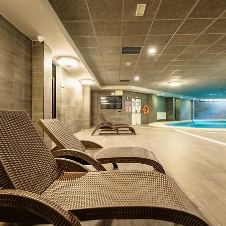 3 Bedroom Apartment, With Private Garden And Terrace, In Puerto Banus Διαμέρισμα Μαρμπέλλα