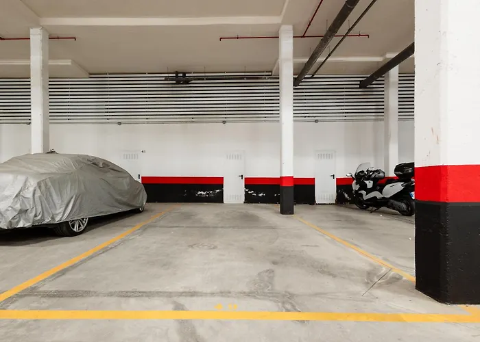 شقة 3 Bedroom Apartment, With Private Garden And Terrace, In Puerto Banus *